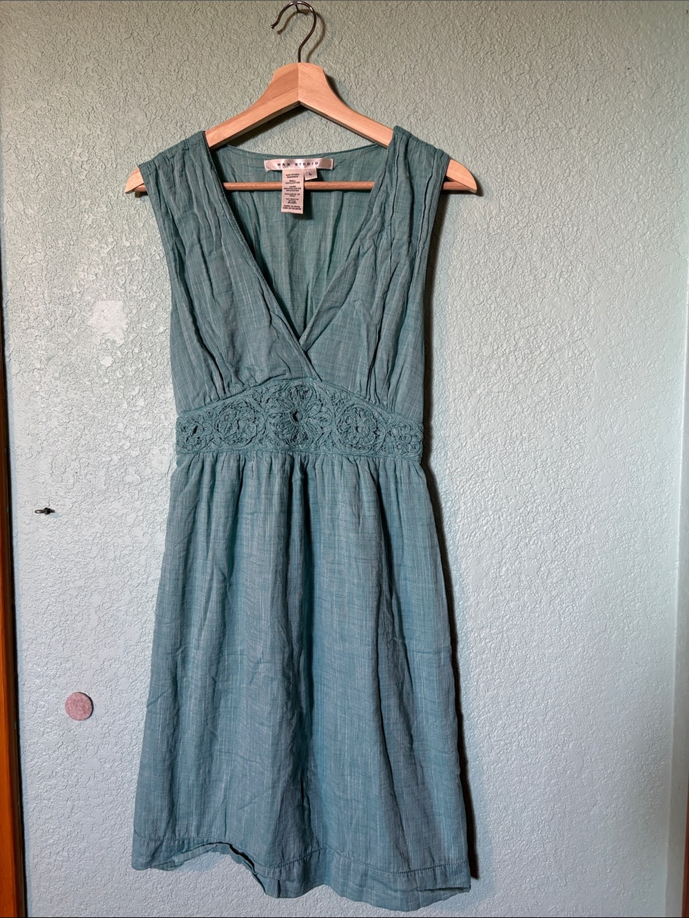 Max Studio Y2K Sleeveless Sea Blue Dress with Embroidered Waist Women’s Large